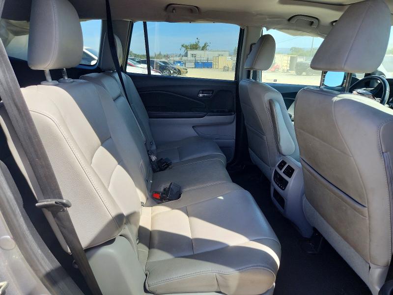 Auction sale of the 2017 Honda Pilot, vin: 5FNYF6H63HB011438, lot number: 53230046