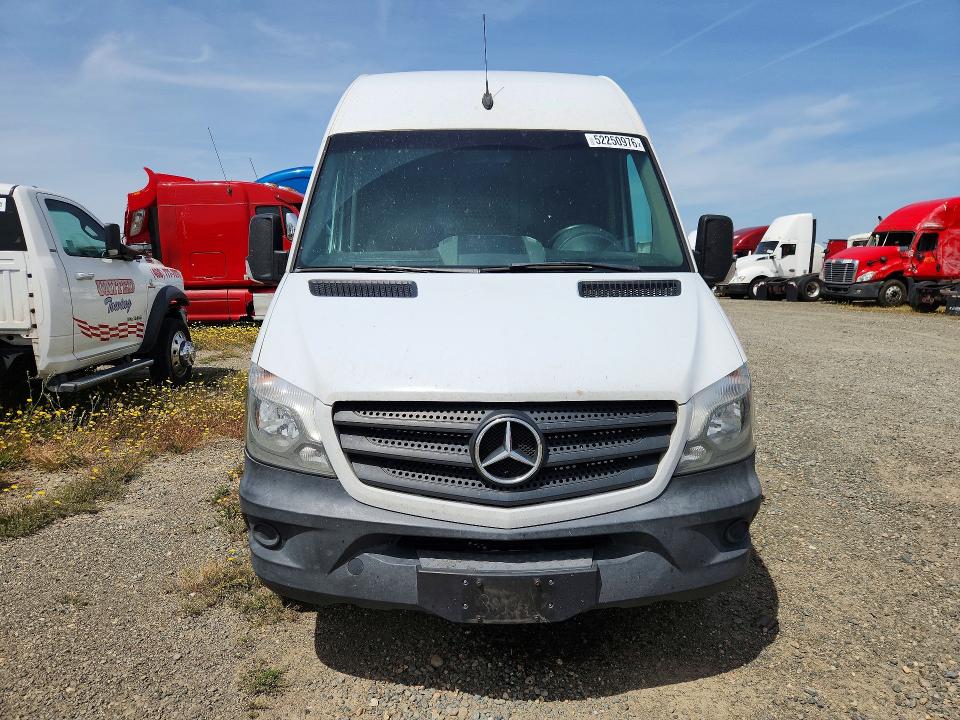 2016 Mercedes Benz Sprinter მანქანა იყიდება აუქციონზე, vin: WD3PE8CD8GP216171, აუქციონის ნომერი: 52250976