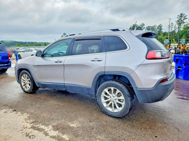 51523226 :رقم المزاد ، 1C4PJLCX3KD130050 vin ، 2019 Jeep Cherokee مزاد بيع