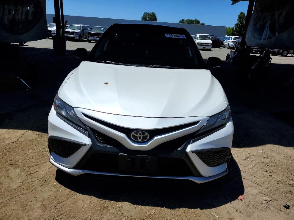 2022 Toyota Camry მანქანა იყიდება აუქციონზე, vin: 4T1K61AK3NU038704, აუქციონის ნომერი: 53839026