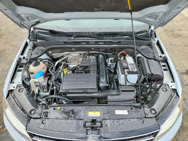52197576 :رقم المزاد ، 3VW2B7AJ5HM356730 vin ، 2017 Volkswagen Jetta مزاد بيع