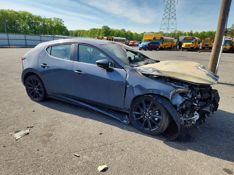 52313226 :رقم المزاد ، JM1BPBLL1T1867704 vin ، 2026 Mazda 3 مزاد بيع