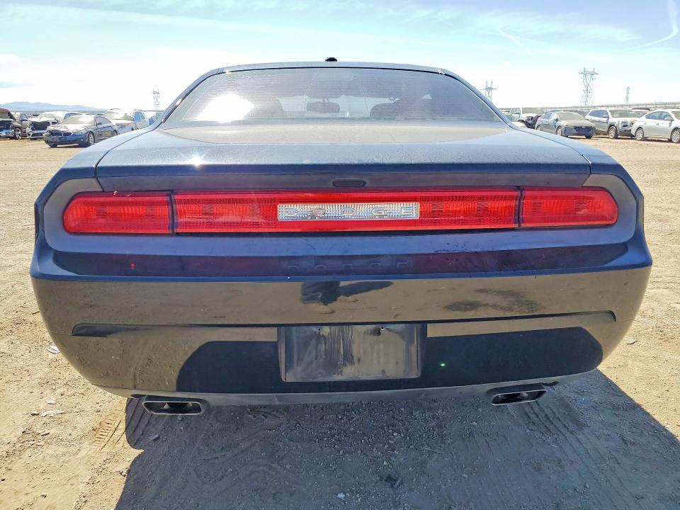 51817296 :رقم المزاد ، 2C3CDYAG6EH111560 vin ، 2014 Dodge Challenger مزاد بيع