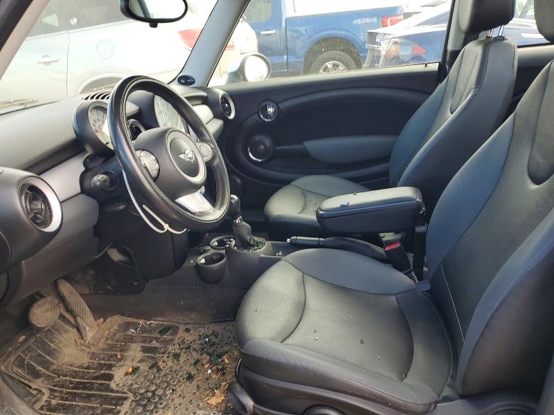53000606 :رقم المزاد ، WMWMF3C57ATZ64102 vin ، 2010 Mini Cooper مزاد بيع
