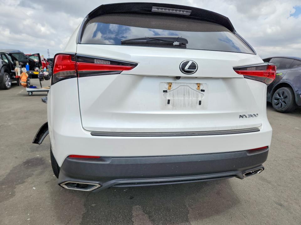 55104616 :رقم المزاد ، JTJYARBZXJ2087988 vin ، 2018 Lexus Nx 300 مزاد بيع
