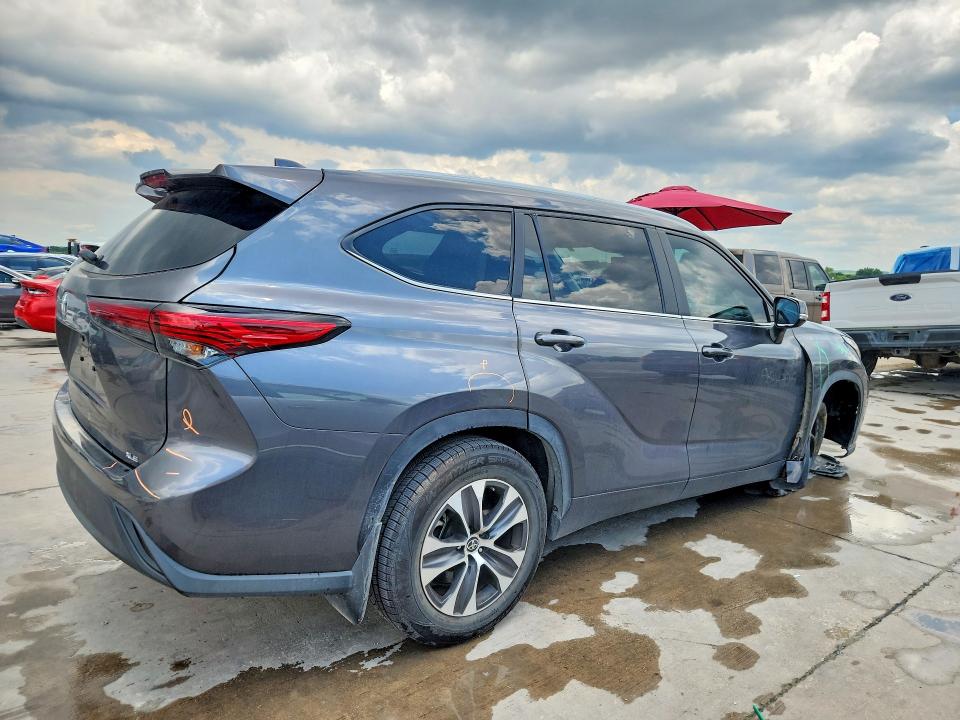 Продаж на аукціоні авто 2023 Toyota Highlander, vin: 5TDKDRAHXPS001993, номер лоту: 54627866