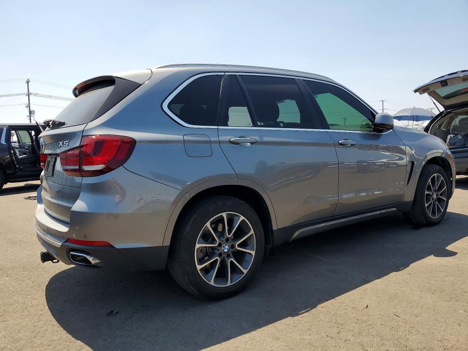 Продажа на аукционе авто 2018 Bmw X5, vin: 5UXKR0C5XJ0X99730, номер лота: 52197326