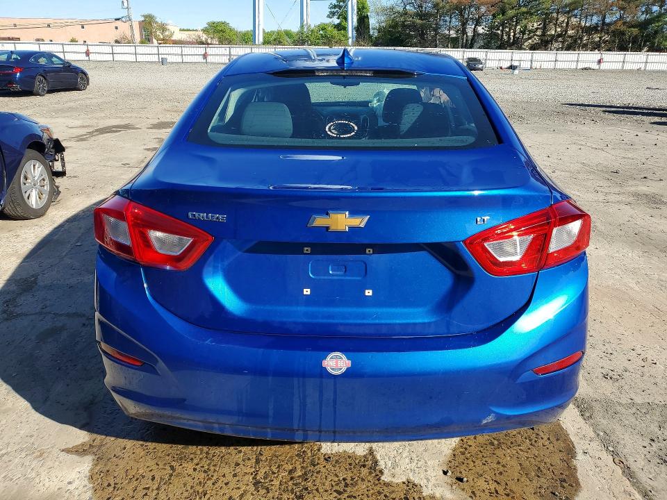 53282776 :رقم المزاد ، 1G1BE5SM3H7263960 vin ، 2017 Chevrolet Cruze مزاد بيع