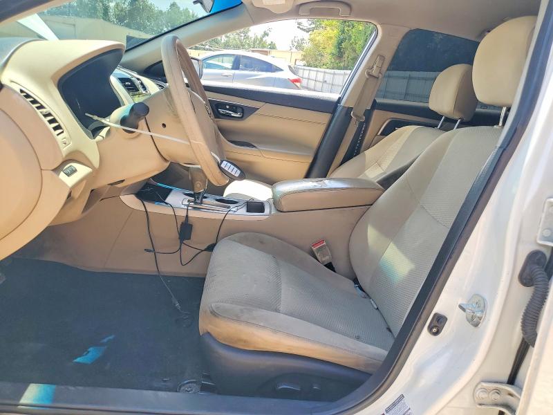 2015 Nissan Altima მანქანა იყიდება აუქციონზე, vin: 1N4AL3AP6FN393528, აუქციონის ნომერი: 52496566