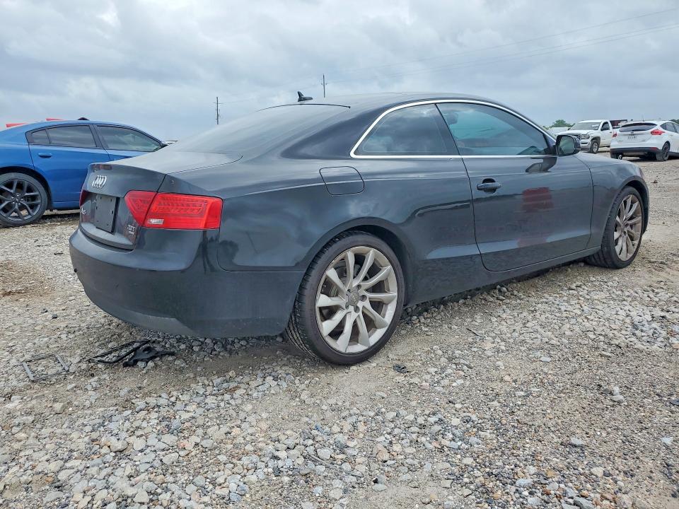 Продажа на аукционе авто 2014 Audi A5, vin: WAULFAFR7EA004312, номер лота: 52348296