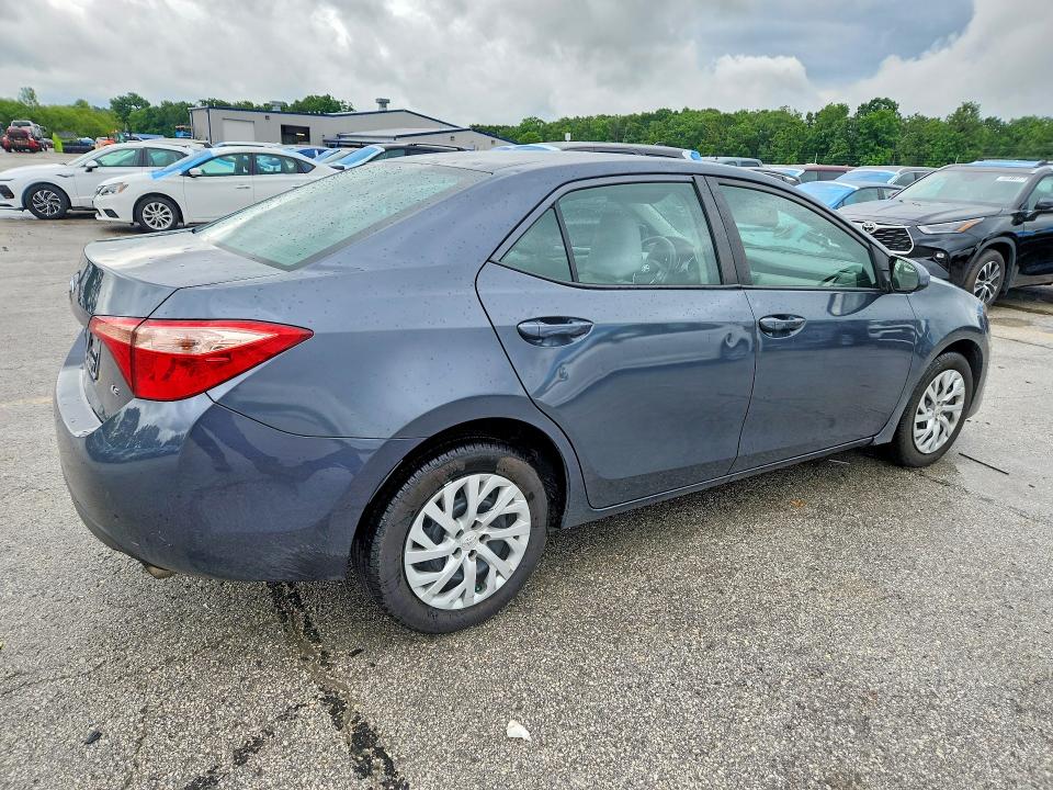 Auction sale of the 2018 Toyota Corolla, vin: 5YFBURHE4JP780531, lot number: 54980466
