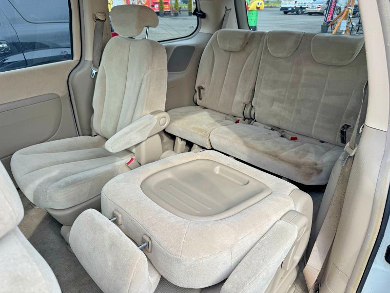 2006 Kia Sedona მანქანა იყიდება აუქციონზე, vin: KNDMB233766022936, აუქციონის ნომერი: 54927676