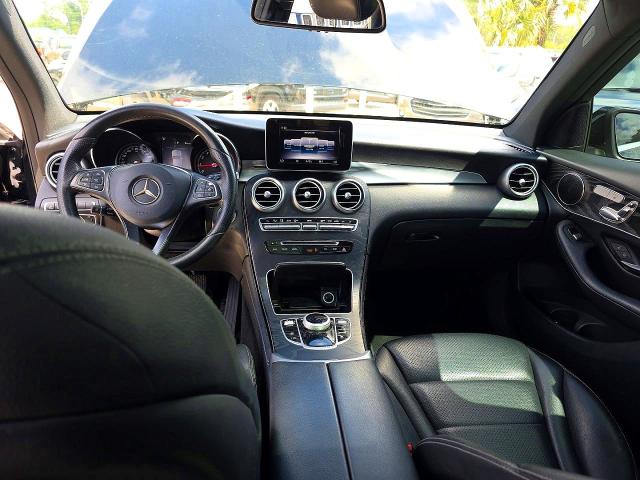 53732526 :رقم المزاد ، WDC0G4JB3JV107125 vin ، 2018 Mercedes-benz Glc مزاد بيع