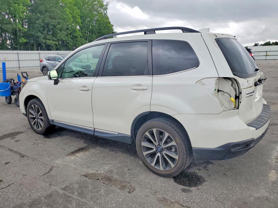 52653466 :رقم المزاد ، JF2SJGWC2JH400680 vin ، 2018 Subaru Forester مزاد بيع