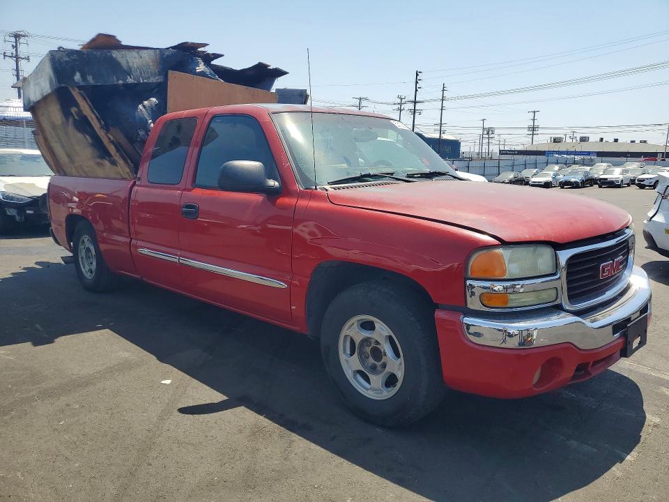 53105876 :رقم المزاد ، 2GTEC19V431382477 vin ، 2003 Gmc New Sierra مزاد بيع