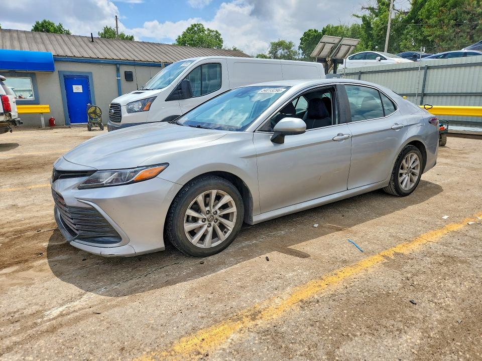 2021 Toyota Camry მანქანა იყიდება აუქციონზე, vin: 4T1C11AK9MU469856, აუქციონის ნომერი: 54013296