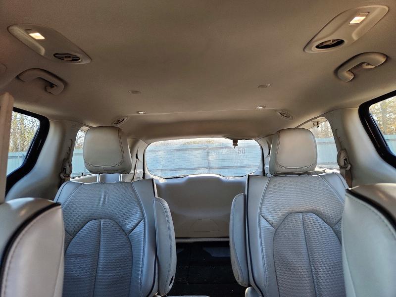 52837456 :رقم المزاد ، 2C4RC1N73JR133434 vin ، 2018 Chrysler Pacifica مزاد بيع