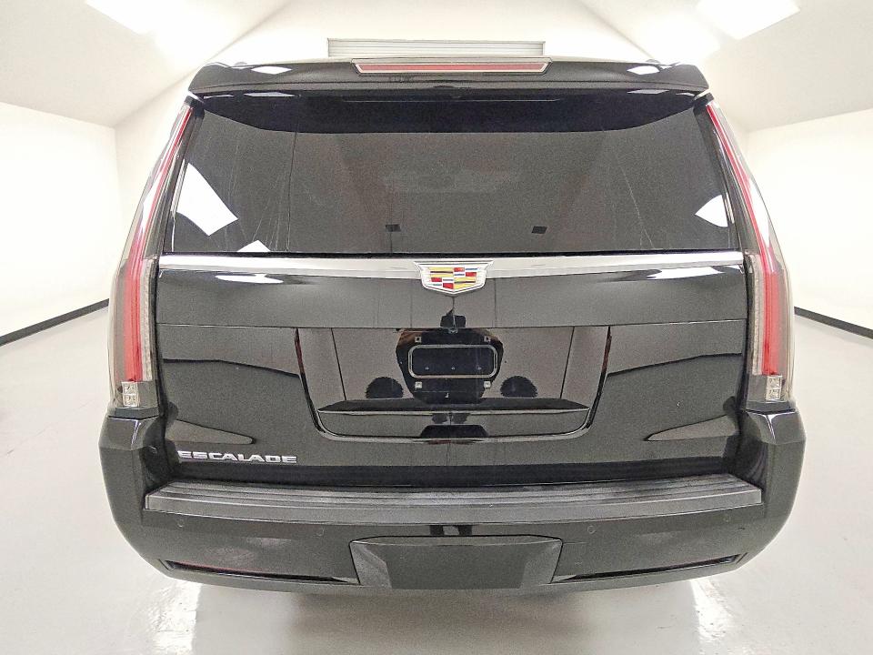 Продажа на аукционе авто 2020 Cadillac Escalade, vin: 1GYS3AKJ5LR160364, номер лота: 53293396
