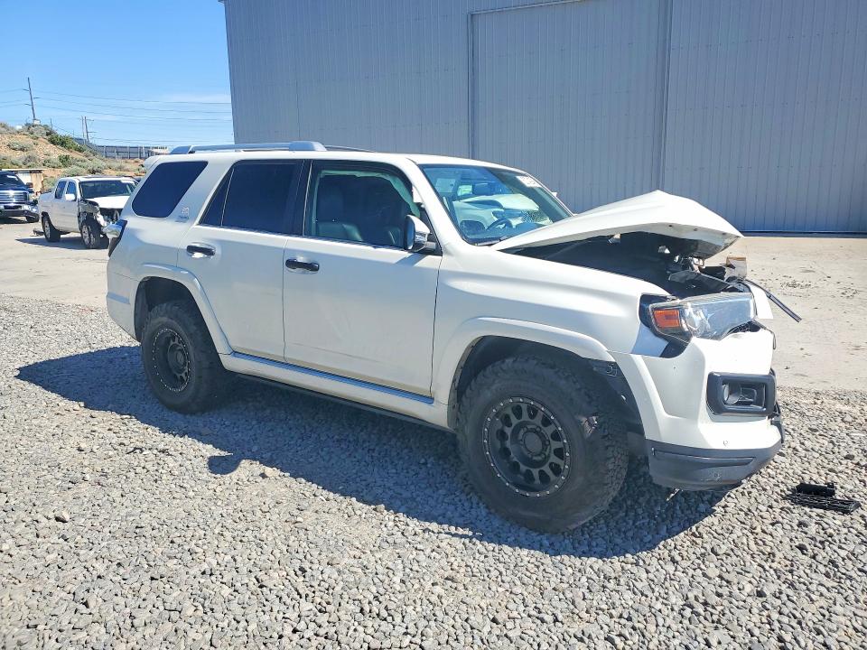 52742946 :رقم المزاد ، JTEBU5JR6H5471894 vin ، 2017 Toyota 4runner مزاد بيع