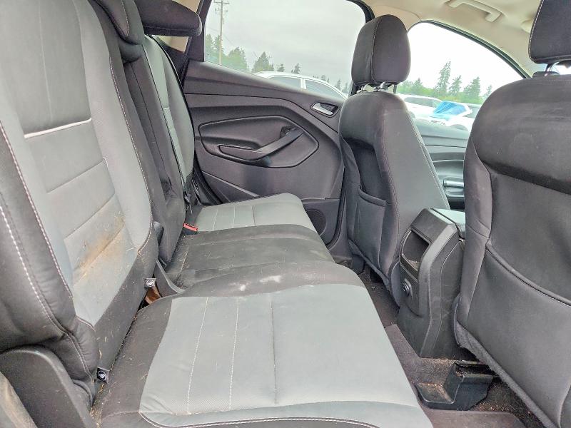 2015 Ford Escape მანქანა იყიდება აუქციონზე, vin: 1FMCU0G94FUA93303, აუქციონის ნომერი: 54014026
