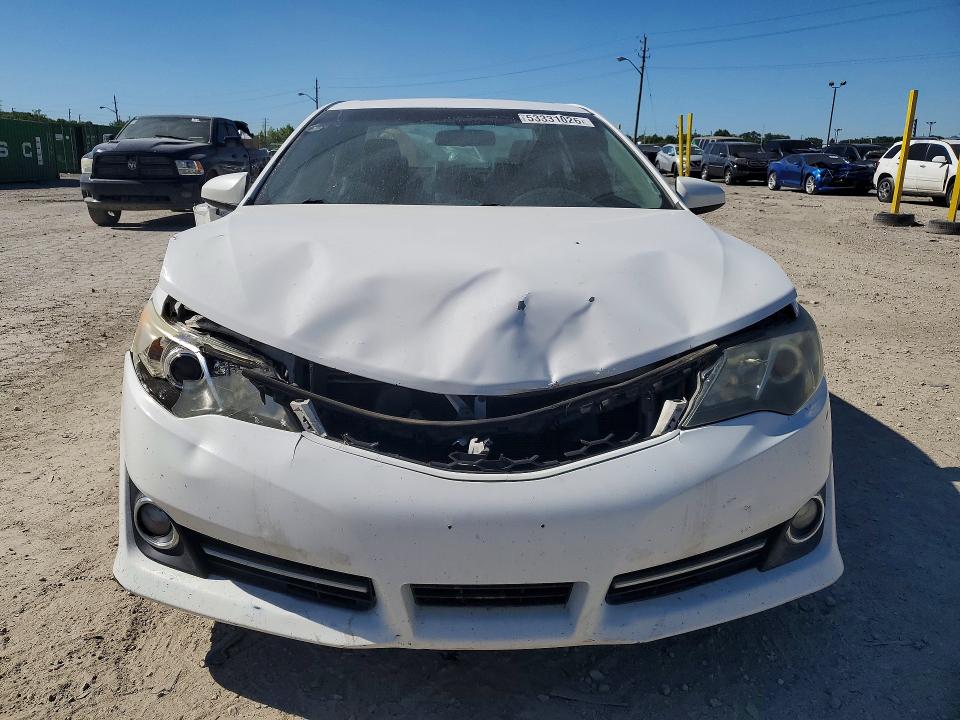 2014 Toyota Camry მანქანა იყიდება აუქციონზე, vin: 4T1BF1FK6EU438040, აუქციონის ნომერი: 53331026