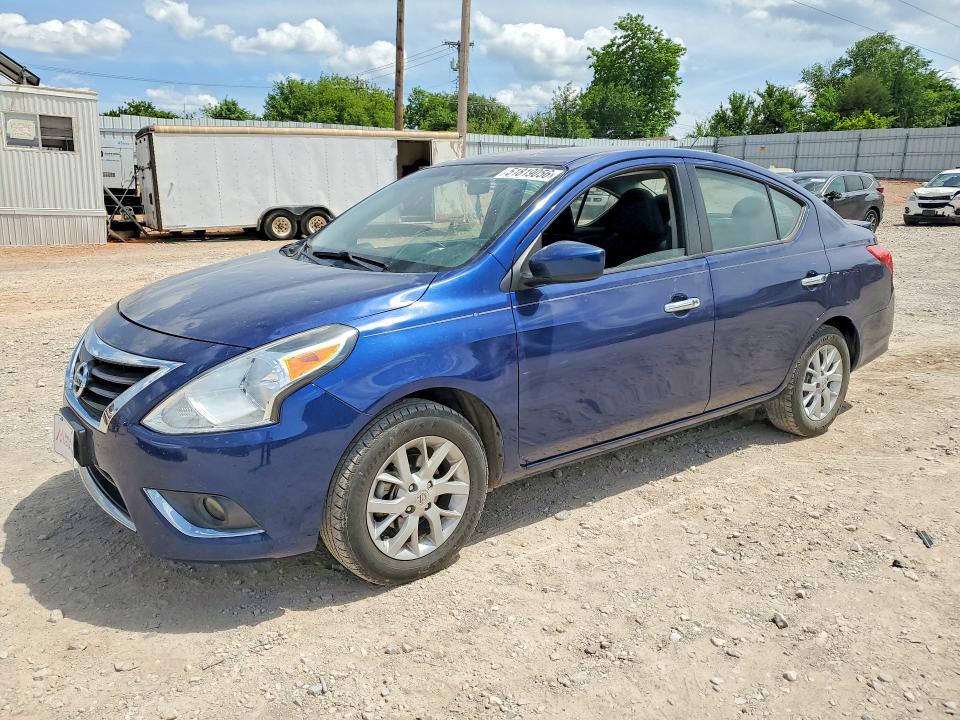 51819056 :رقم المزاد ، 3N1CN7AP8JL884215 vin ، 2018 Nissan Versa مزاد بيع