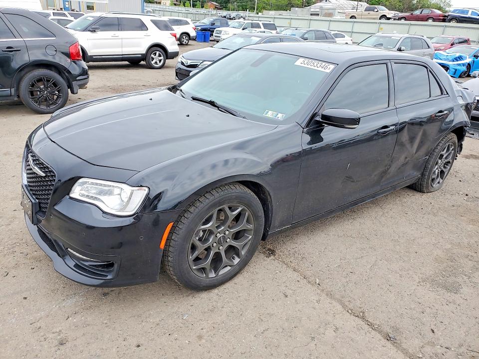 53053346 :رقم المزاد ، 2C3CCAGG6JH141671 vin ، 2018 Chrysler 300 مزاد بيع