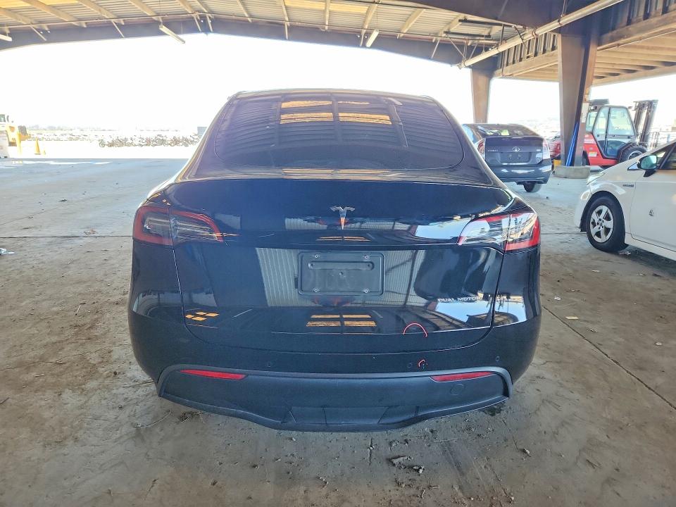Продажа на аукционе авто 2022 Tesla Model Y, vin: 7SAYGAEE4NF428318, номер лота: 53286446