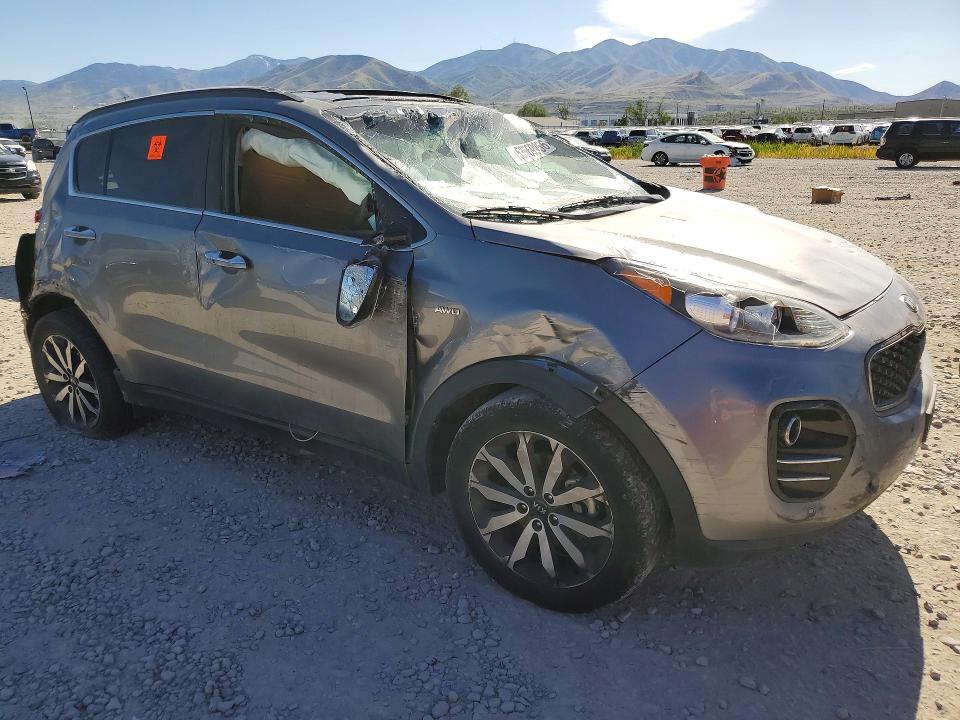 Продажа на аукционе авто 2018 Kia Sportage, vin: KNDPNCAC6J7354849, номер лота: 53569956