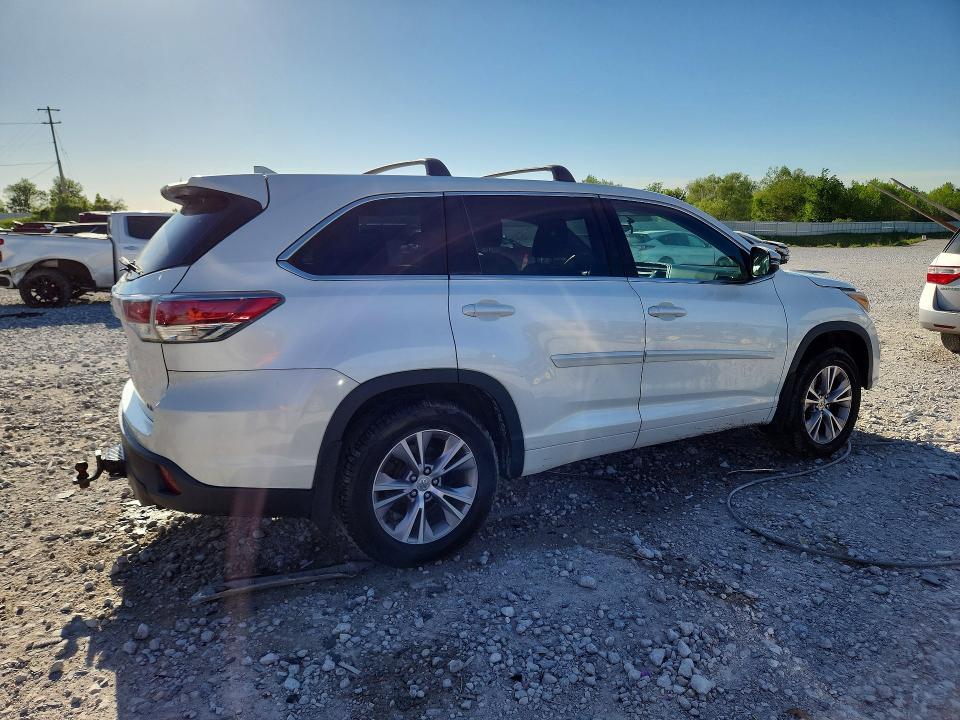 54282106 :رقم المزاد ، 5TDBKRFH5FS088098 vin ، 2015 Toyota Highlander مزاد بيع