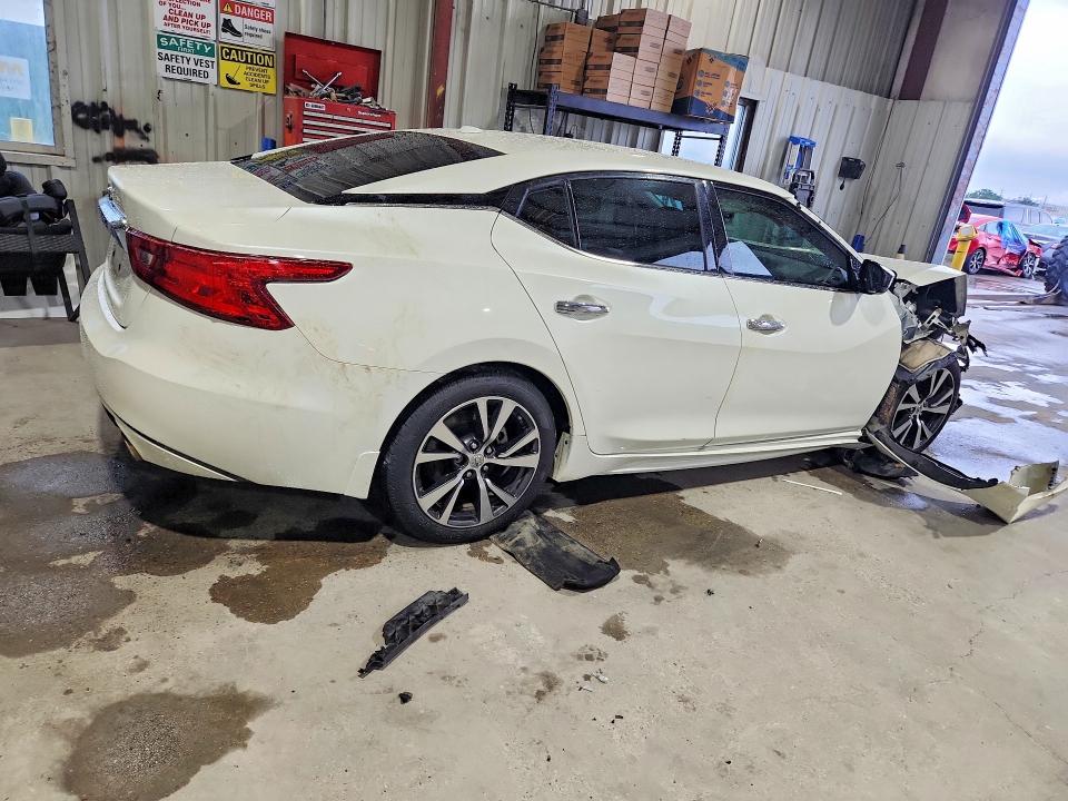 52186176 :رقم المزاد ، 1N4AA6AP5HC430266 vin ، 2017 Nissan Maxima مزاد بيع