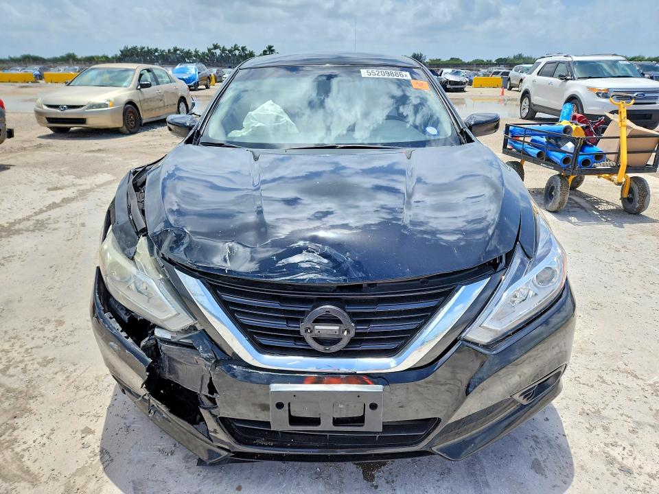 Продаж на аукціоні авто 2018 Nissan Altima, vin: 1N4AL3AP2JC261564, номер лоту: 55209886