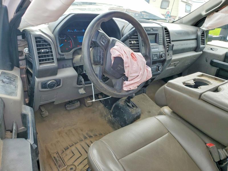 54801566 :رقم المزاد ، 1FDUF5HT3KEF85427 vin ، 2019 Ford F550 مزاد بيع