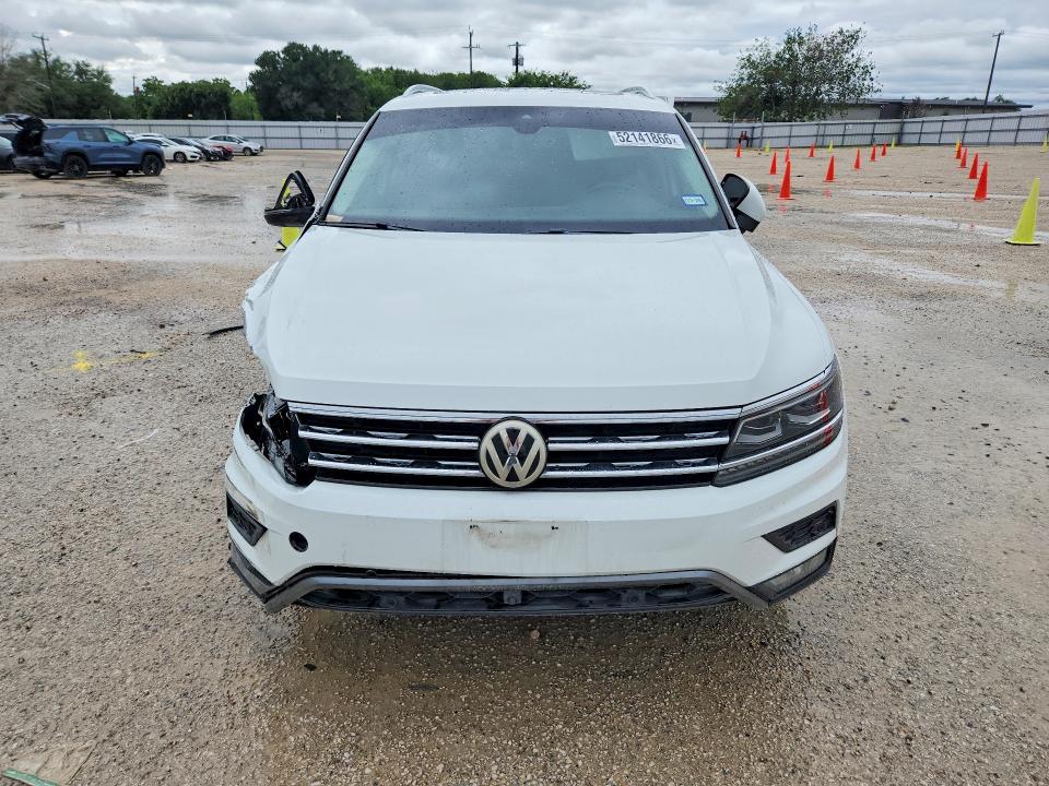 Продажа на аукционе авто 2018 Volkswagen Tiguan, vin: 3VV4B7AXXJM179258, номер лота: 52141866