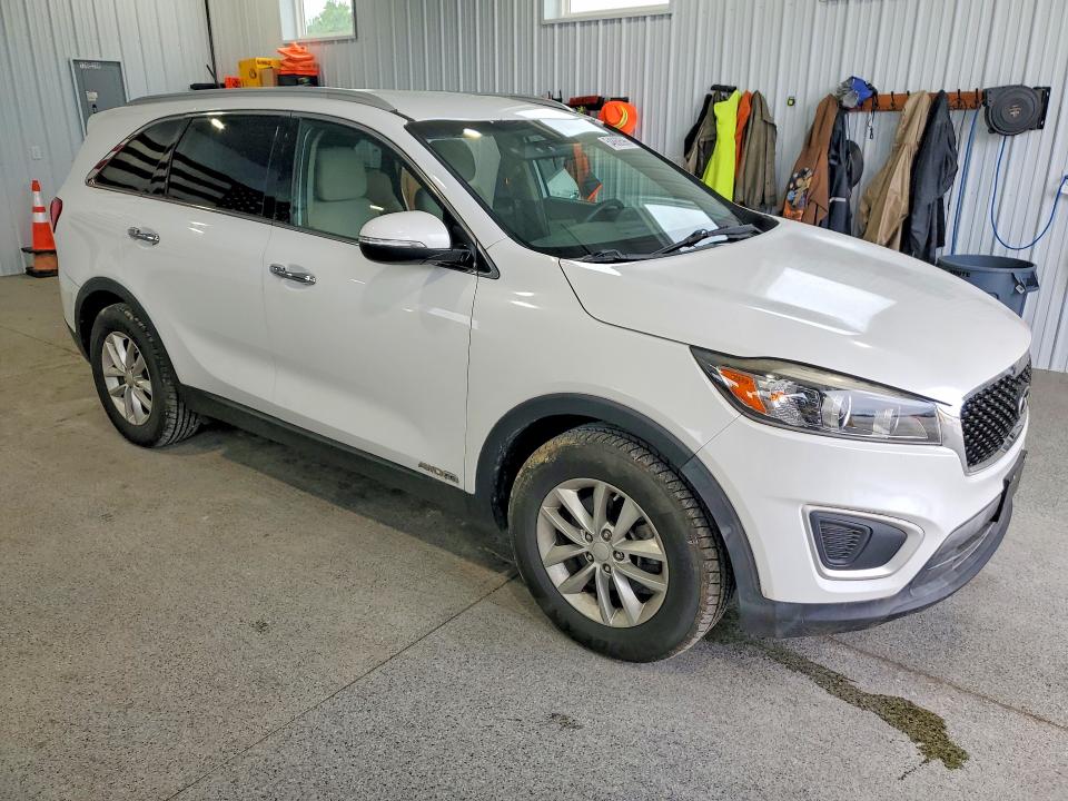54860596 :رقم المزاد ، 5XYPGDA58HG216227 vin ، 2017 Kia Sorento مزاد بيع