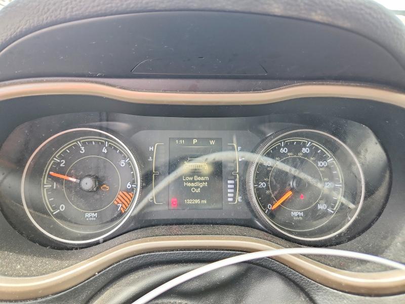 54964406 :رقم المزاد ، 1C4PJLCB0FW790836 vin ، 2015 Jeep Cherokee مزاد بيع