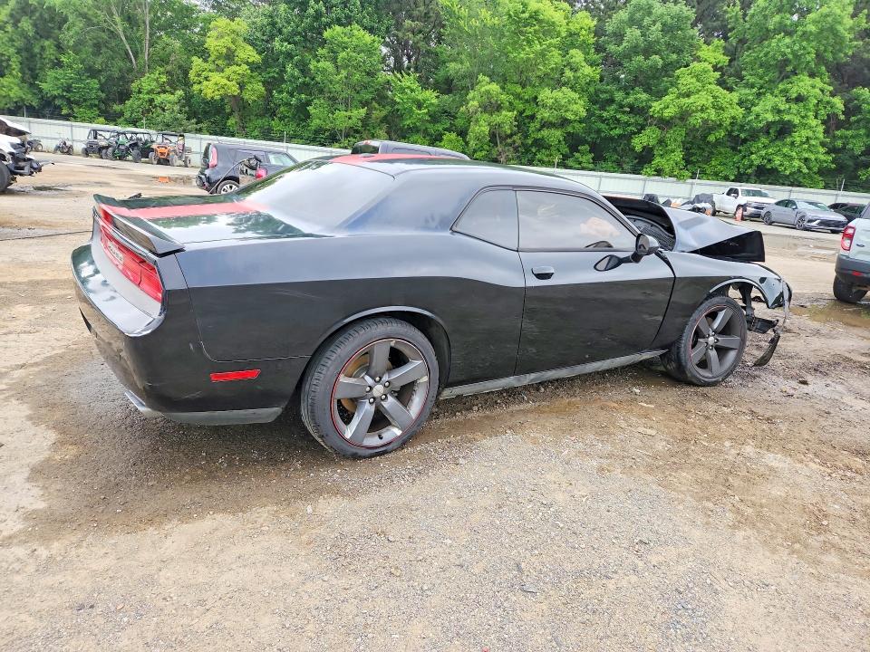 54680626 :رقم المزاد ، 2C3CDYAG5DH581738 vin ، 2013 Dodge Challenger مزاد بيع
