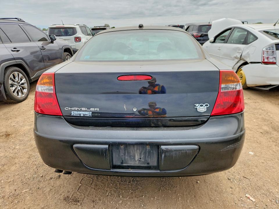 2004 Chrysler 300m მანქანა იყიდება აუქციონზე, vin: 2C3AE66G54H685972, აუქციონის ნომერი: 53648366