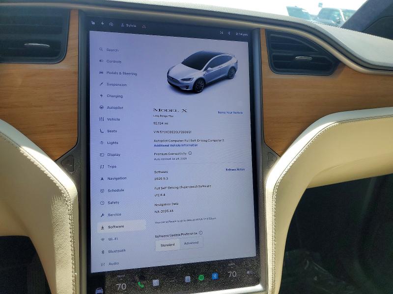 53062906 :رقم المزاد ، 5YJXCBE20LF260951 vin ، 2020 Tesla Model X مزاد بيع