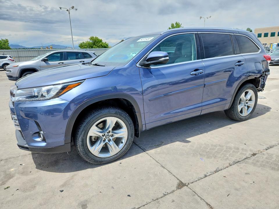 54815466 :رقم المزاد ، 5TDDZRFH2JS870498 vin ، 2018 Toyota Highlander مزاد بيع