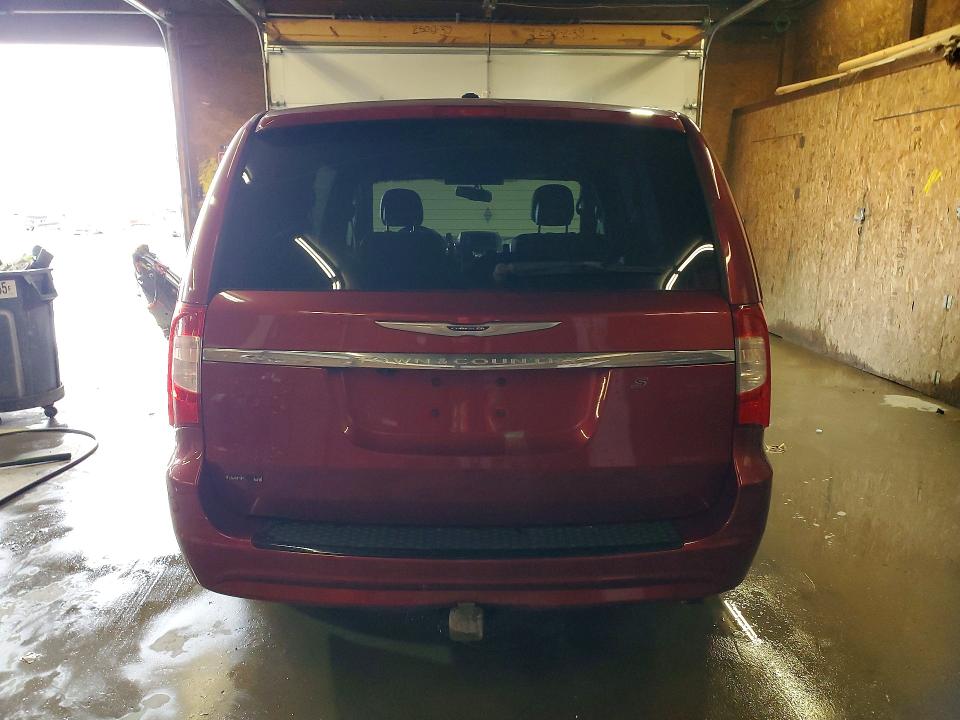 2014 Chrysler Town & Country მანქანა იყიდება აუქციონზე, vin: 2C4RC1HG2ER461770, აუქციონის ნომერი: 54391246