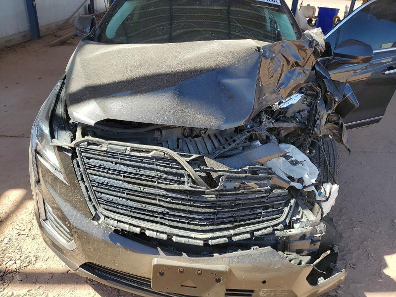 53125466 :رقم المزاد ، 1GYKNFRSXJZ173260 vin ، 2018 Cadillac Xt5 مزاد بيع