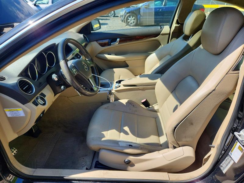 2014 Mercedes-benz C მანქანა იყიდება აუქციონზე, vin: WDDGJ4HB2EG161527, აუქციონის ნომერი: 53191736