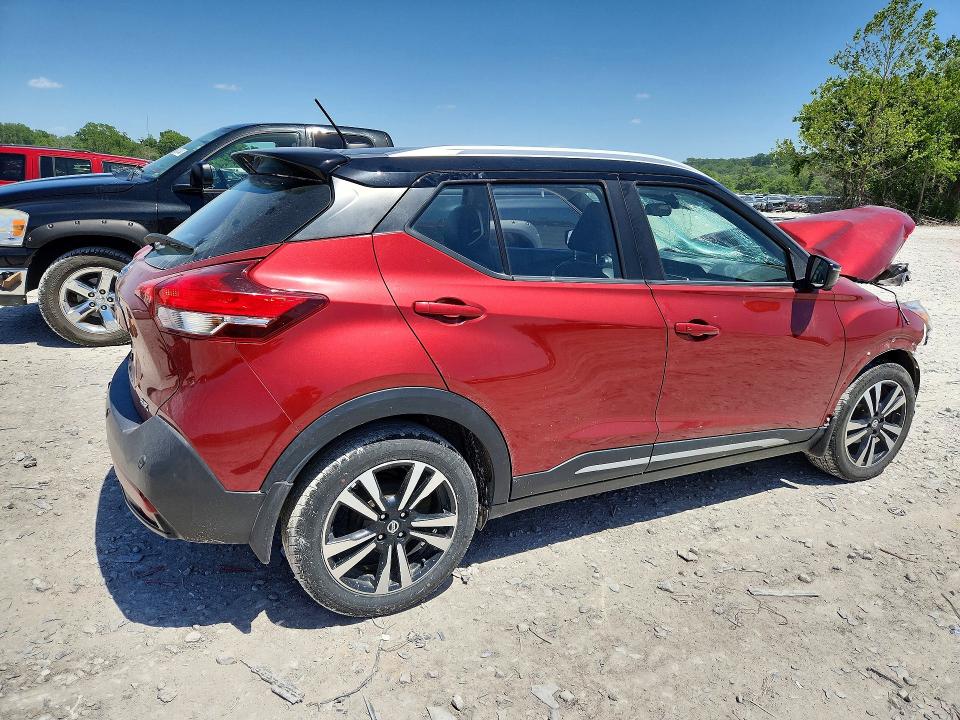 53268546 :رقم المزاد ، 3N1CP5DVXLL555477 vin ، 2020 Nissan Kicks مزاد بيع