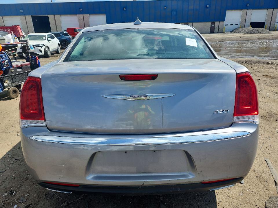 Продаж на аукціоні авто 2015 Chrysler 300, vin: 2C3CCAAG4FH922432, номер лоту: 52709026
