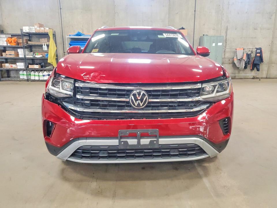 2021 Volkswagen Atlas Cross Sport მანქანა იყიდება აუქციონზე, vin: 1V2BC2CA9MC205755, აუქციონის ნომერი: 54413636