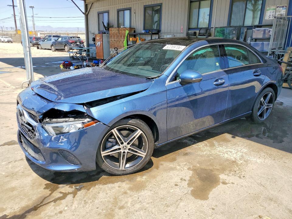 52209706 :رقم المزاد ، W1K3G4EB8MJ295977 vin ، 2021 Mercedes-benz A مزاد بيع