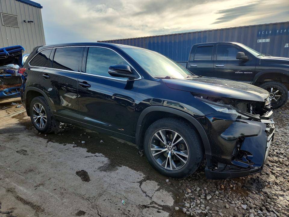Aukcja sprzedaży 2018 Toyota Highlander, vin: 5TDBZRFH0JS495735, numer aukcji: 52594796