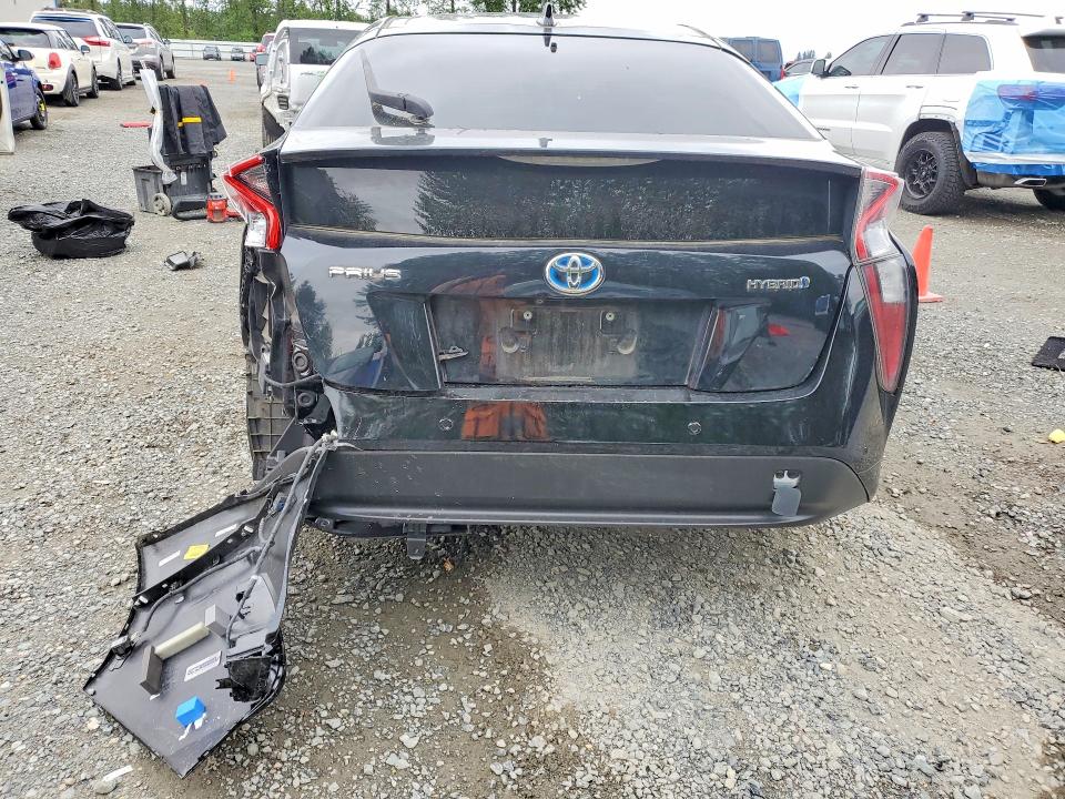 55568446 :رقم المزاد ، JTDKBRFU7H3055007 vin ، 2017 Toyota Prius مزاد بيع