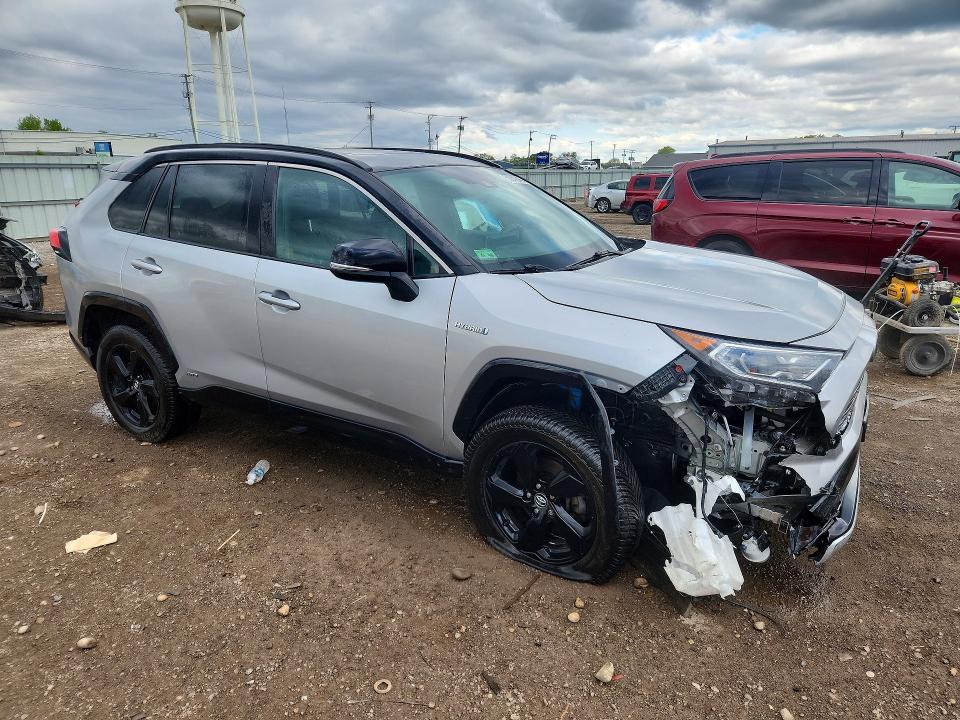 53011046 :رقم المزاد ، 2T3EWRFV3LW067901 vin ، 2020 Toyota Rav4 مزاد بيع